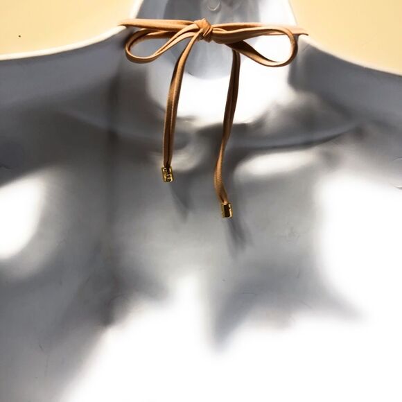 Beach Bunny Bikini Top - Picture 4 of 7